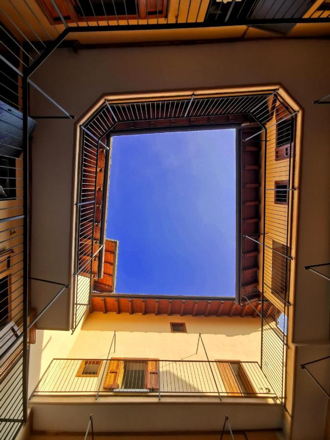 La Casa Del Sarto - Rooms And Apartments Лекко Экстерьер фото
